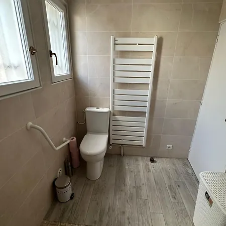 Villa Spacieuse Et Agreable A Sejourner