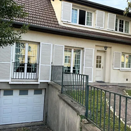 Villa Spacieuse Et à Séjourner Garges-lès-Gonesse